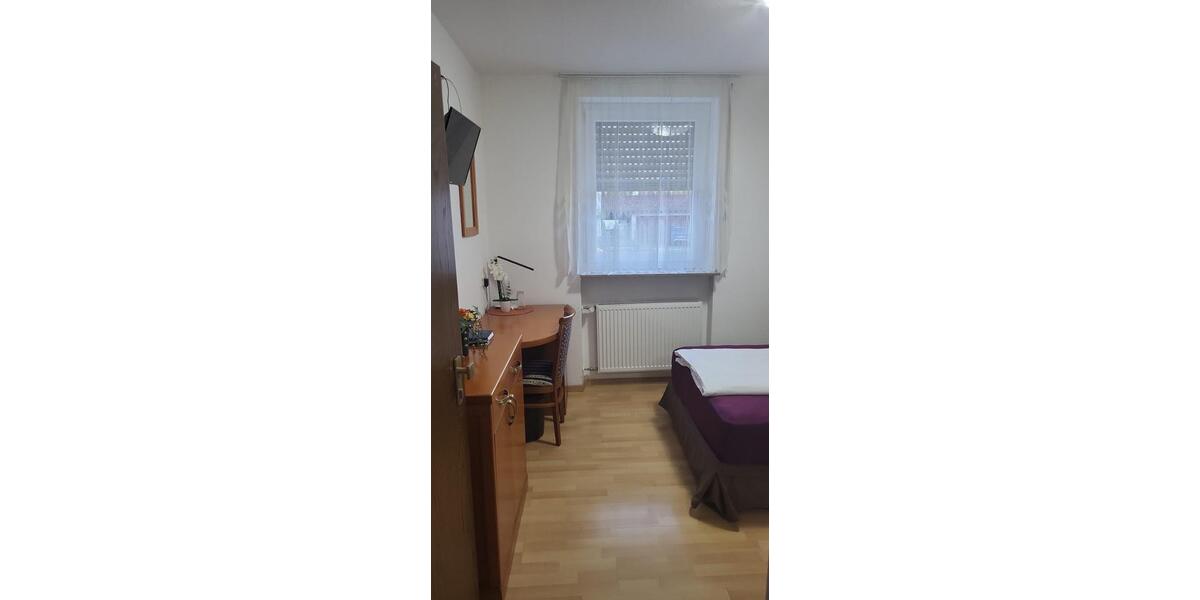 Etagenwohnung Reichenbach an der Fils - 1 Zimmer, 20 m&sup2;, 750&euro; | Angebot:25965688