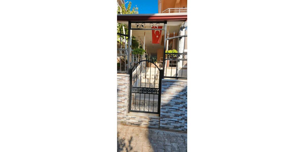 Einfamilienhaus Gerlingen - 12 Zimmer, 395 m&sup2;, 375.000&euro; | Angebot:23762107