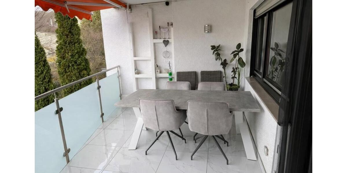 Etagenwohnung Leonberg - 3.5 Zimmer, 91 m&sup2;, 1.250&euro; | Angebot:25974630