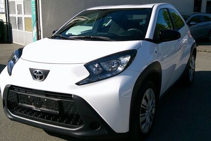 Toyota Aygo (X) 30.000 km 12.460 &euro; Sindelfingen 71065