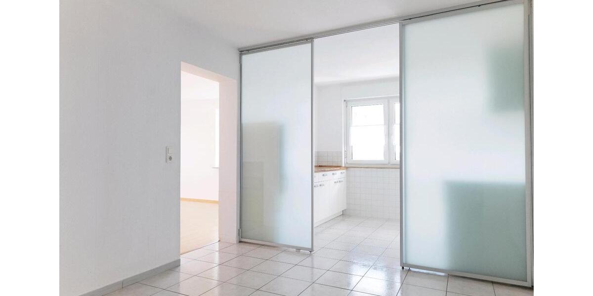 Etagenwohnung Leonberg - 3.5 Zimmer, 87 m&sup2;, 249.000&euro; | Angebot:23448959