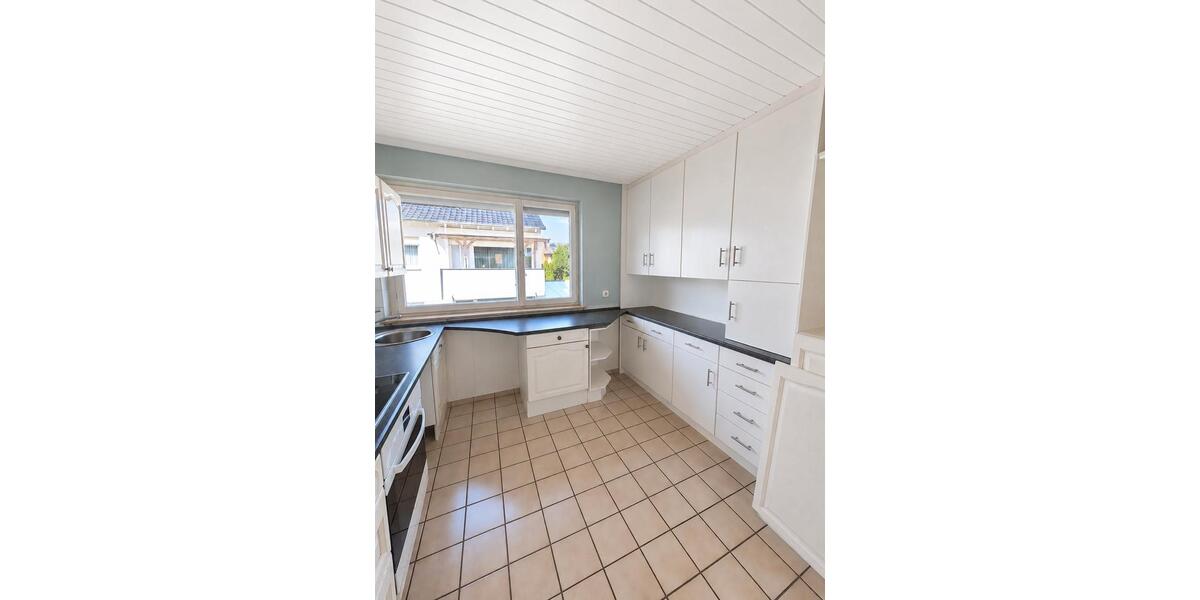 Etagenwohnung Schwaigern - 4.5 Zimmer, 105 m&sup2;, 1.100&euro; | Angebot:27580331