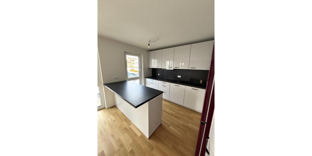 Etagenwohnung Fellbach Oeffingen - 3.5 Zimmer, 72 m&sup2;, 1.300&euro; | Angebot:25362237