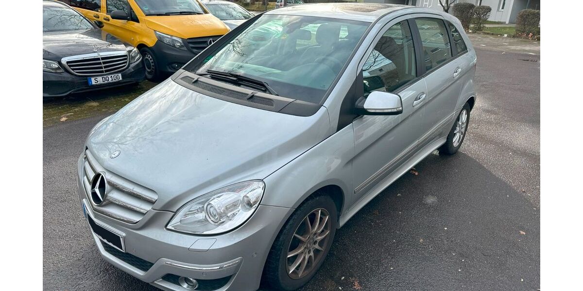 Mercedes-Benz B 200 139.800 km 6.700 &euro; Stuttgart 70378