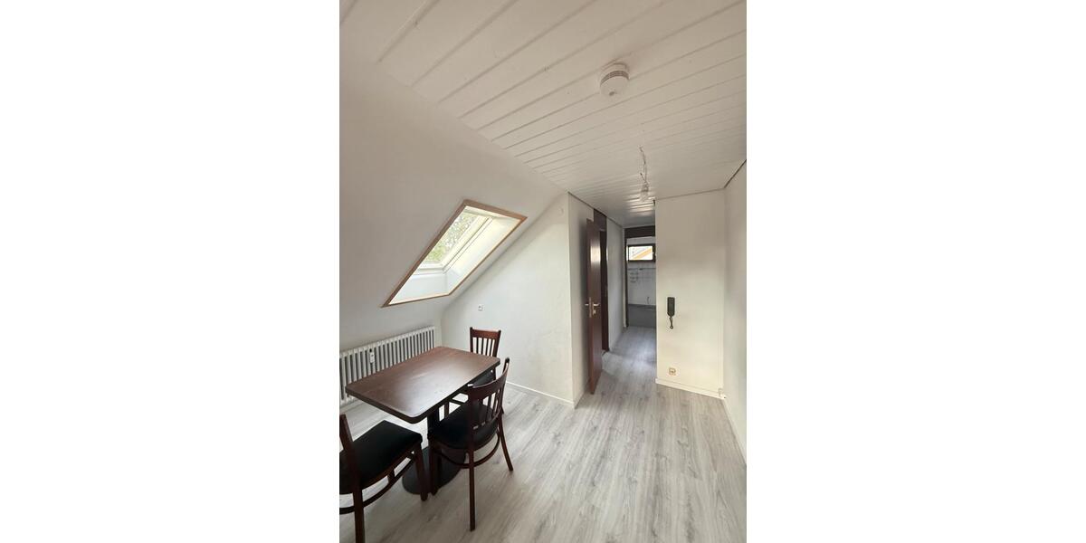 Dachgeschoßwohnung Ostfildern - 2.5 Zimmer, 60 m&sup2;, 950&euro; | Angebot:27550291
