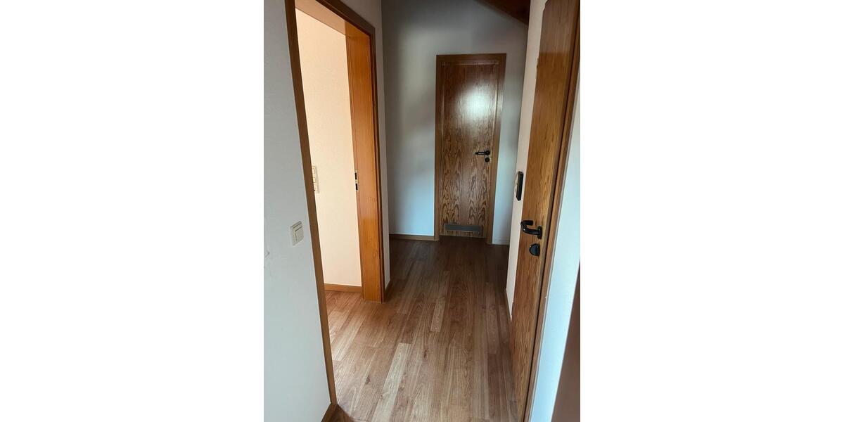 Dachgeschoßwohnung Leinfelden-Echterdingen Echterdingen - 2 Zimmer, 55 m&sup2;, 1.000&euro; | Angebot:27569378