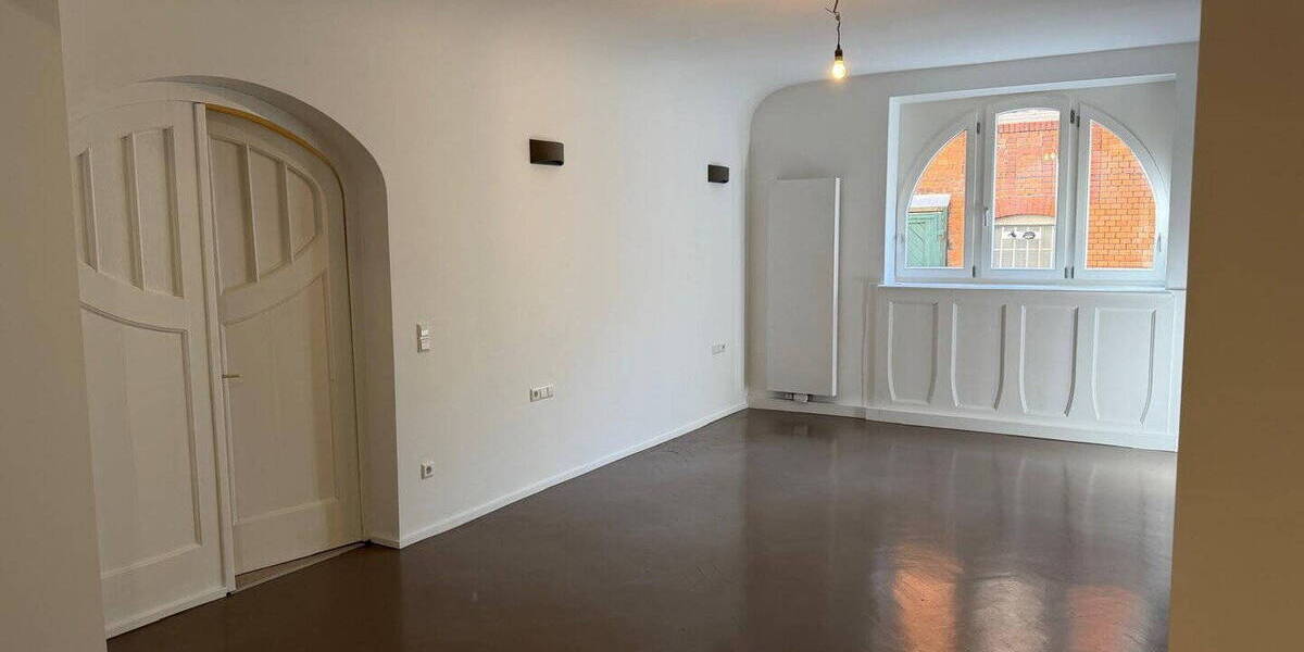 Etagenwohnung Stuttgart Süd - 2 Zimmer, 70 m&sup2;, 1.200&euro; | Angebot:26072353