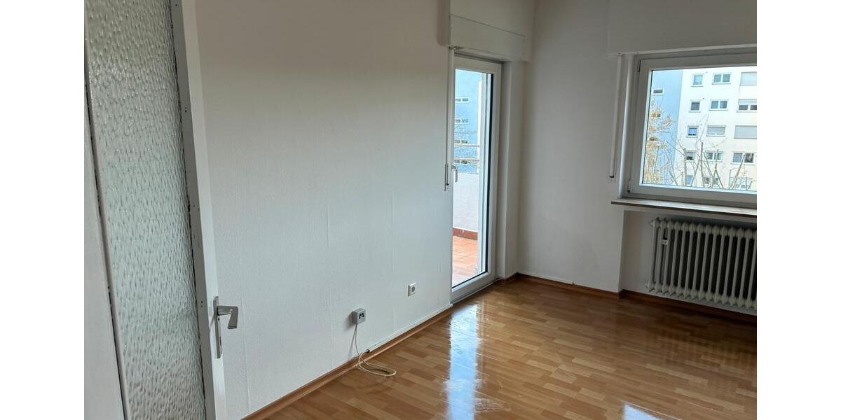 Etagenwohnung Ditzingen - 2 Zimmer, 67 m&sup2;, 1.300&euro; | Angebot:25935923