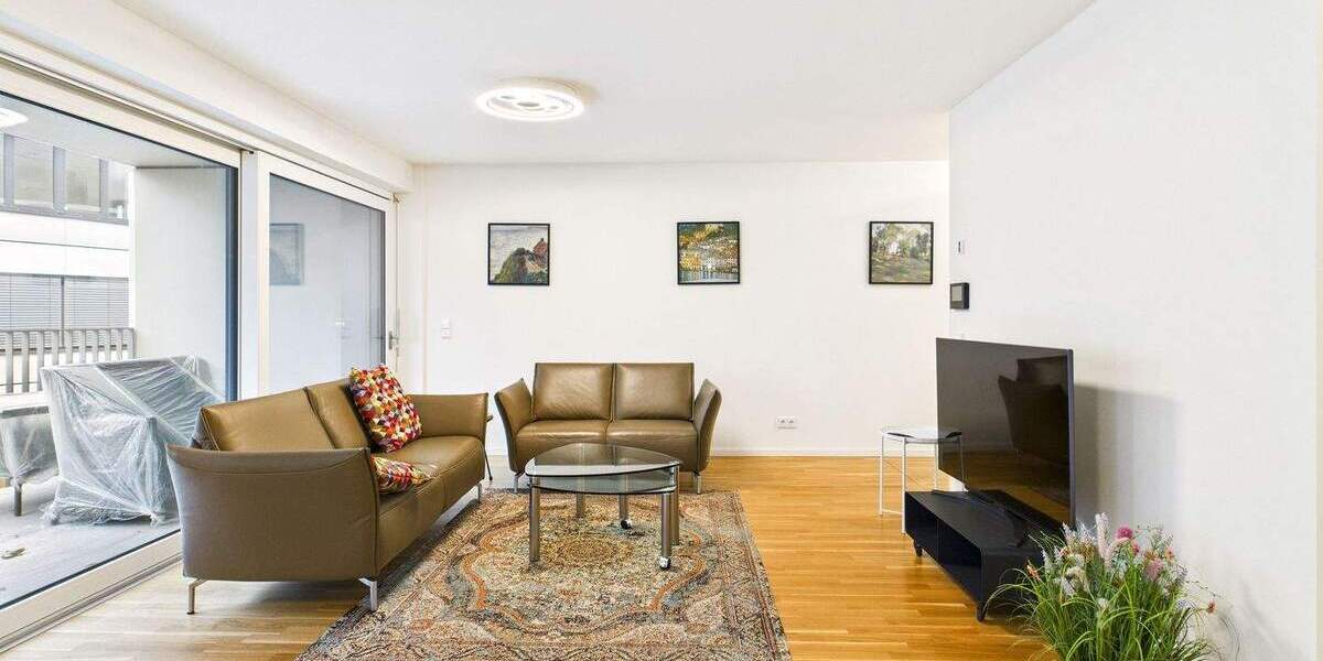 Etagenwohnung Stuttgart Feuerbach - 3 Zimmer, 94 m&sup2;, 2.020&euro; | Angebot:25772243