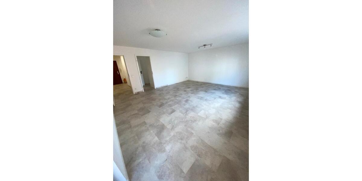 Etagenwohnung Heilbronn - 3 Zimmer, 84 m&sup2;, 1.538&euro; | Angebot:25407162