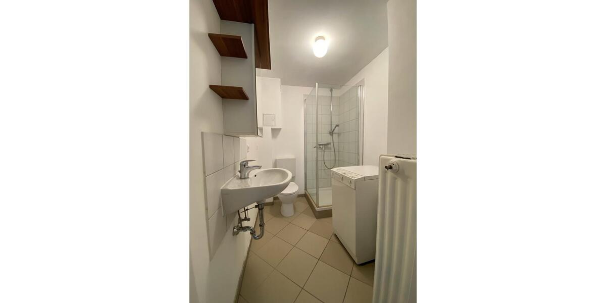 Dachgeschoßwohnung Stuttgart Bad Cannstatt - 3 Zimmer, 60 m&sup2;, 900&euro; | Angebot:26420795