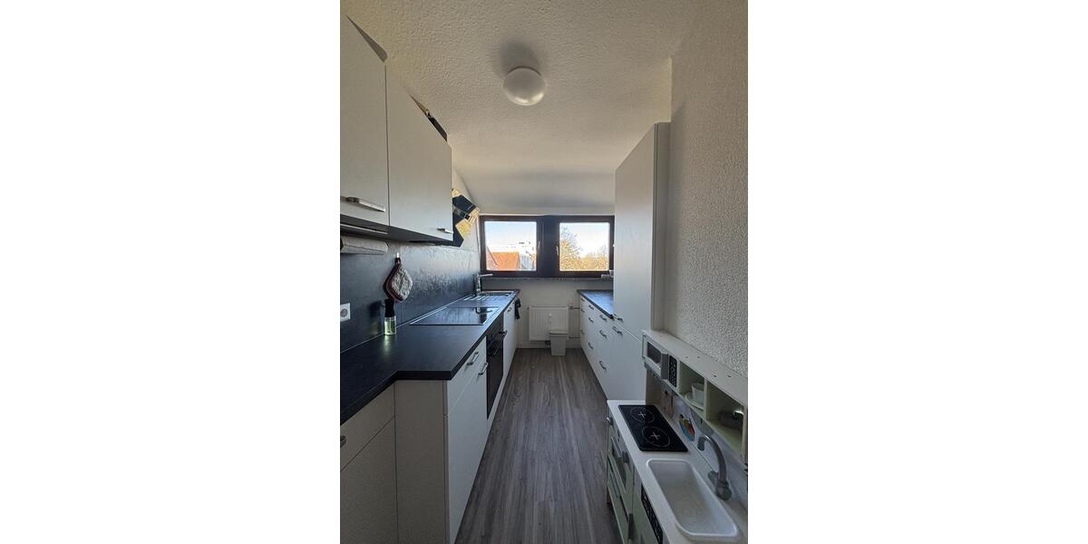 Dachgeschoßwohnung Pleidelsheim - 3 Zimmer, 65 m&sup2;, 840&euro; | Angebot:26477080