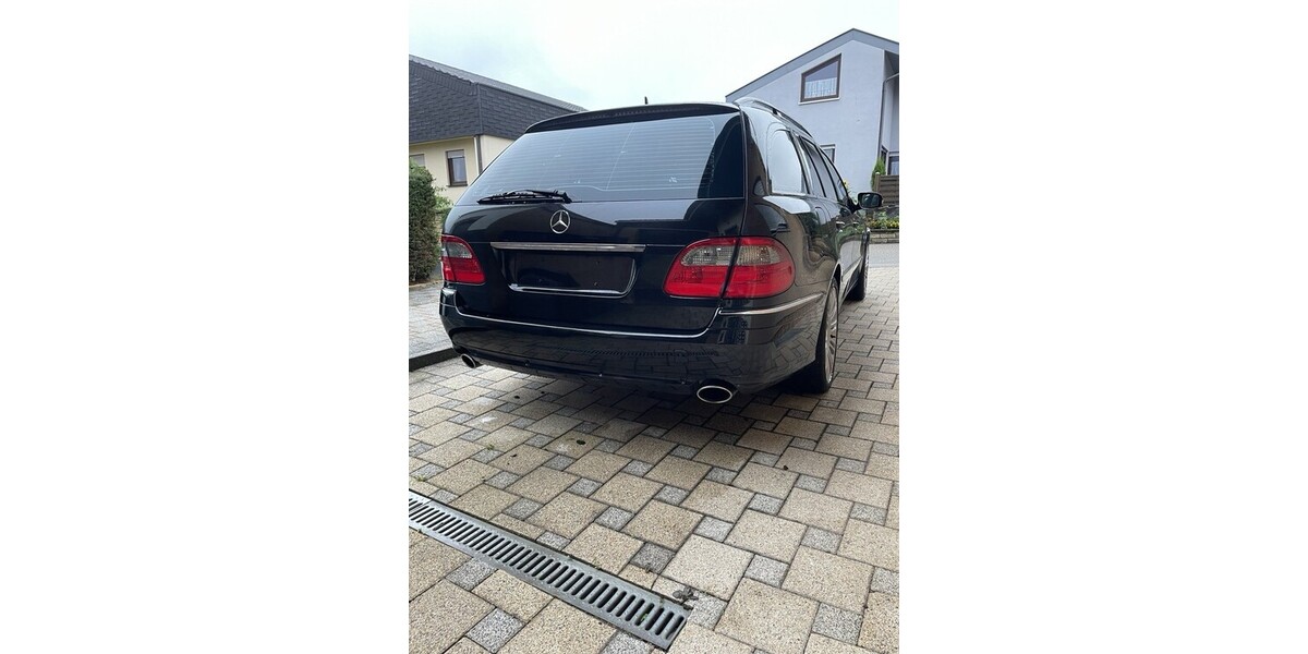 Mercedes-Benz E350 kombi 211.000 km 7.000 &euro; Mühlacker 75417