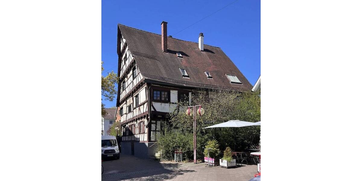 Mehrfamilienhaus, Wohnhaus Stuttgart / Vaihingen Vaihingen - 9 Zimmer, 362 m&sup2;, 490.000&euro; | Angebot:26419022