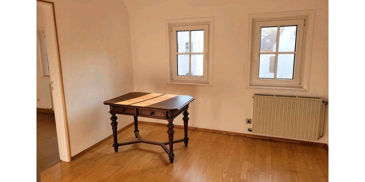 Dachgeschoßwohnung Stuttgart Birkach - 4 Zimmer, 74 m&sup2;, 990&euro; | Angebot:26431341