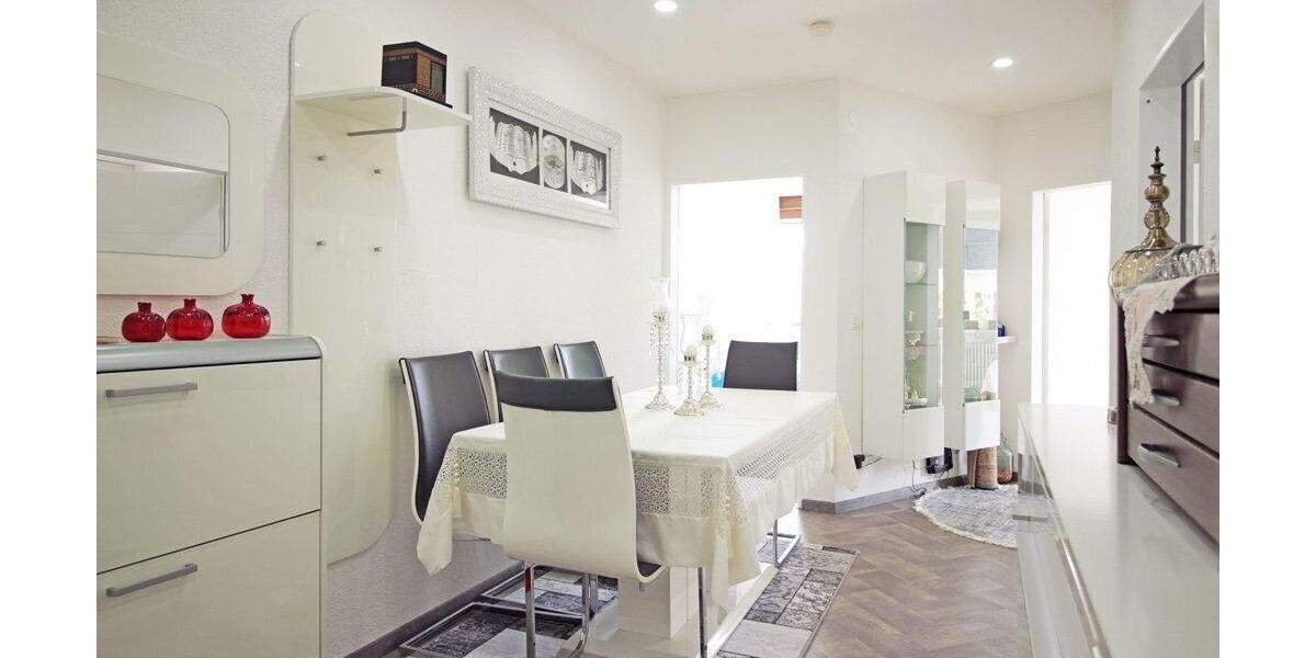 Etagenwohnung Stuttgart Zuffenhausen - 4 Zimmer, 99 m&sup2;, 350.000&euro; | Angebot:25732383