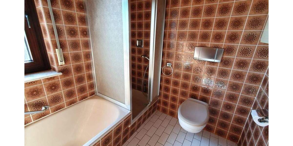 Etagenwohnung Markgröningen - 3 Zimmer, 90 m&sup2;, 275.000&euro; | Angebot:25802210