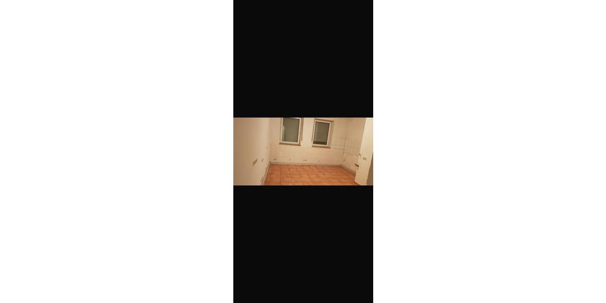 Etagenwohnung Stuttgart Mühlhausen - 3 Zimmer, 80 m&sup2;, 1.200&euro; | Angebot:25547146
