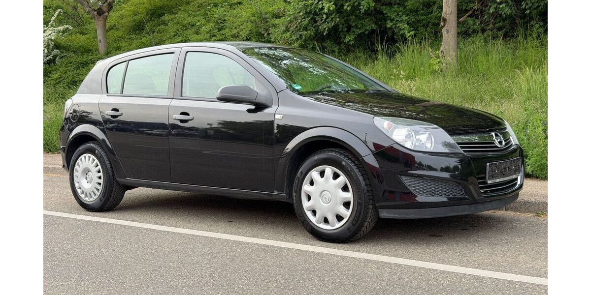 Opel Astra 148.000 km 2.100 &euro; Fellbach 70736