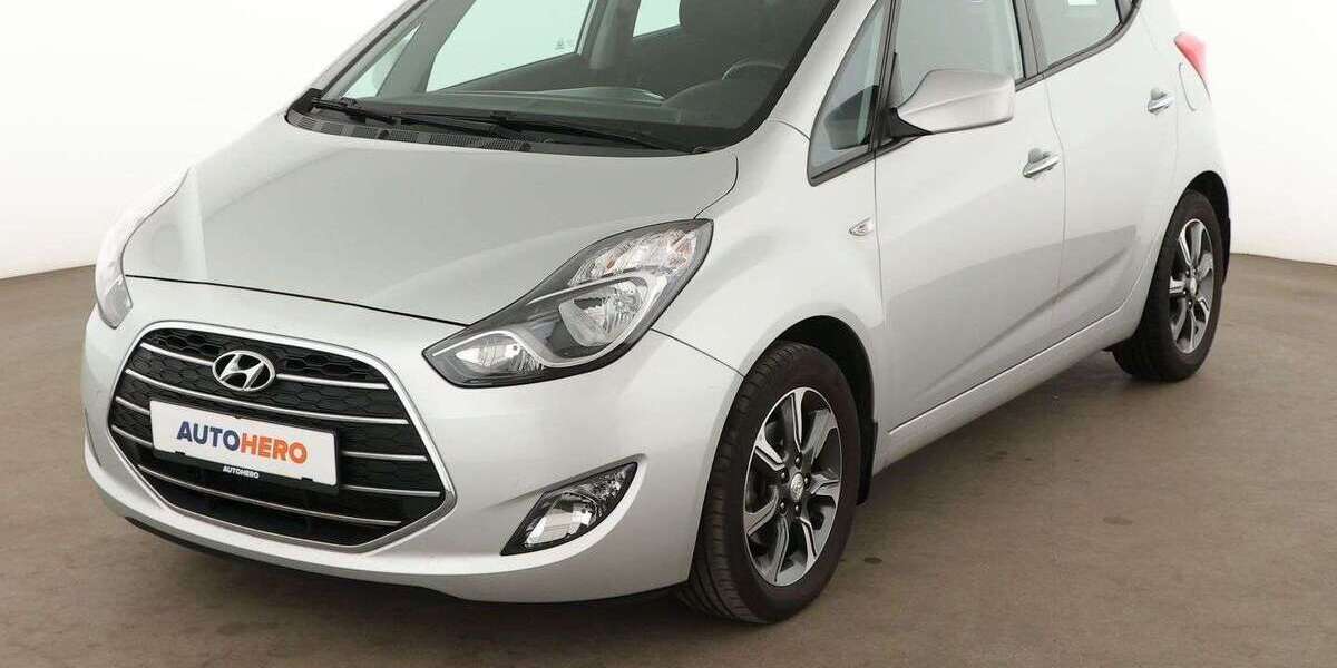 Hyundai iX20 110.937 km 11.490 &euro; Stuttgart 70195