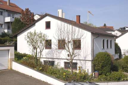 Haus Erdmannhausen - 5 Zimmer, 130 m&sup2;, 560.000&euro; | Angebot:23554239