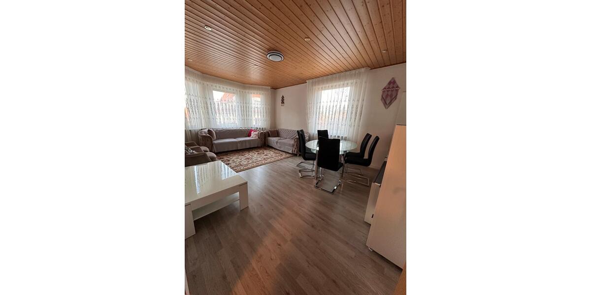 Etagenwohnung Ludwigsburg - 4.5 Zimmer, 117 m&sup2;, 479.000&euro; | Angebot:25056668