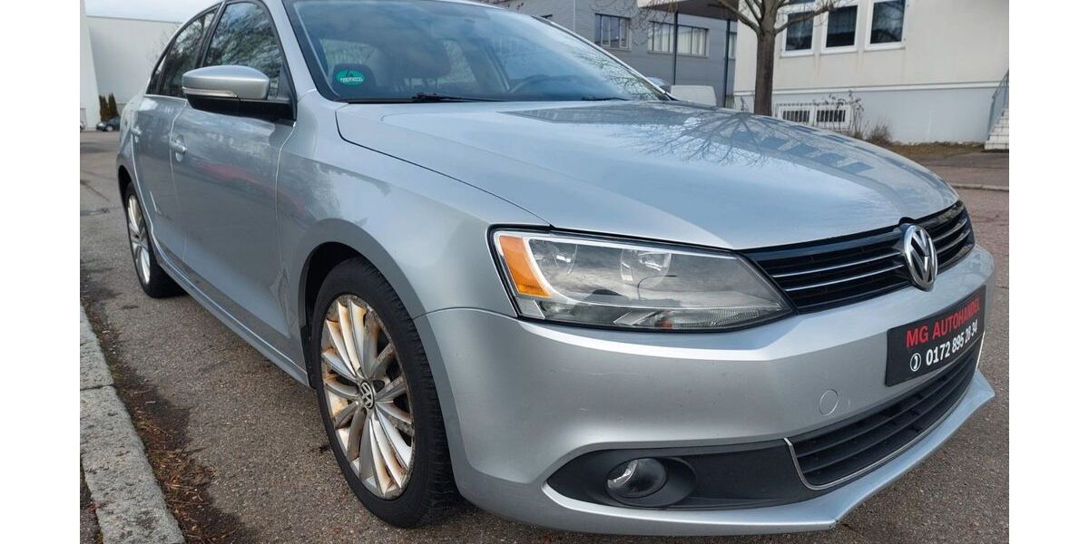 VW Jetta 140.621 km 2.999 &euro; Fellbach 70736