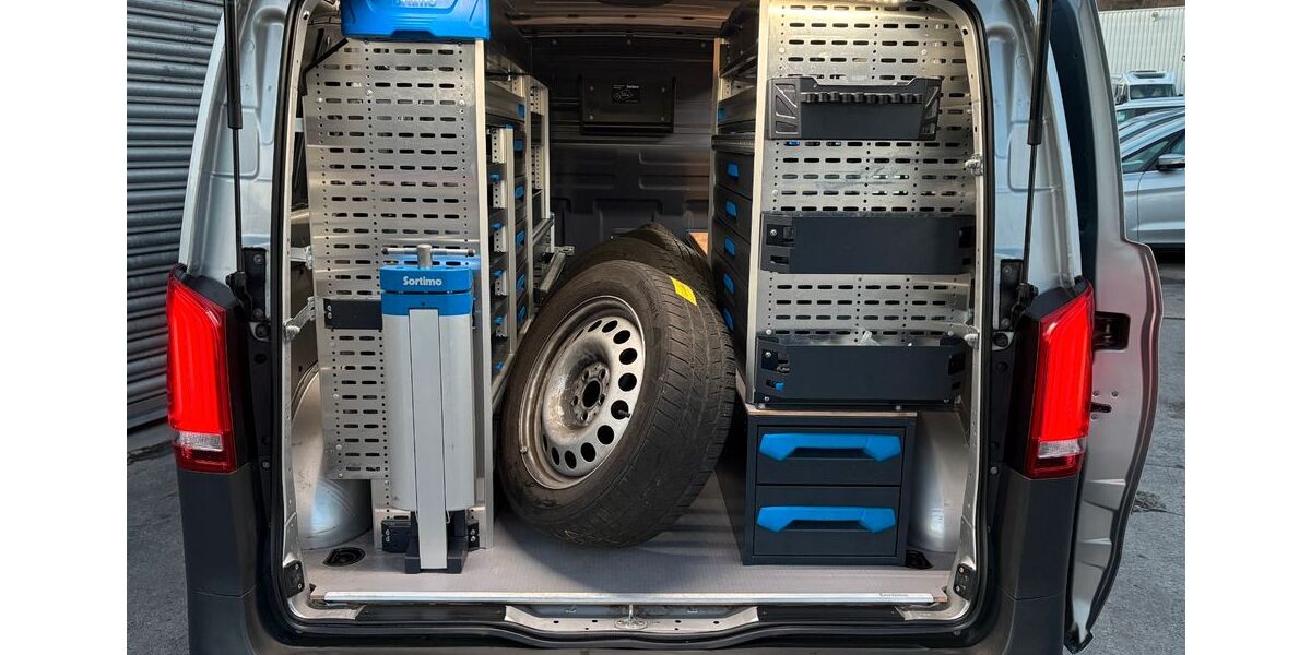 Mercedes-Benz Vito 111.968 km 24.600 &euro; Sindelfingen 71065