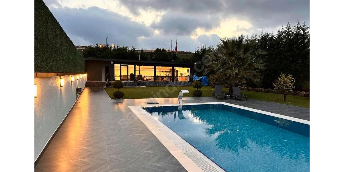 Villa Leutenbach - 6 Zimmer, 326 m&sup2;, 900.000&euro; | Angebot:26004827