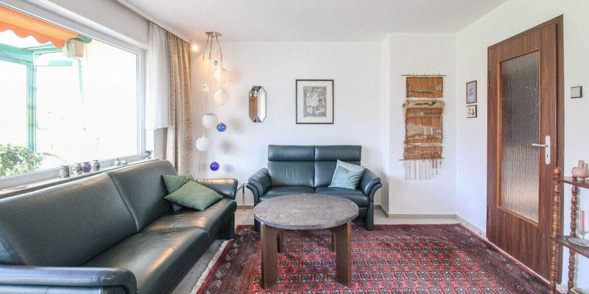 Reihenendhaus Stuttgart Rot - 6 Zimmer, 131 m&sup2;, 398.000&euro; | Angebot:25850649