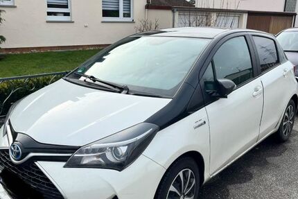Toyota Yaris 125.500 km 9.900 &euro; Stuttgart 70329