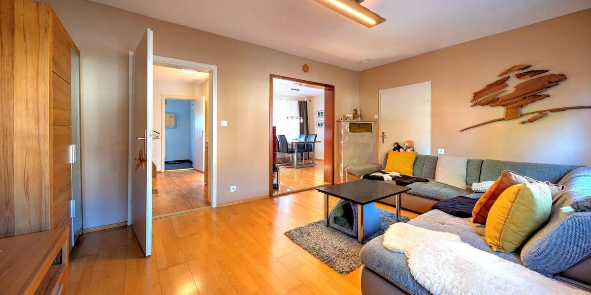 Reihenmittelhaus Sindelfingen Darmsheim - 5 Zimmer, 128 m&sup2;, 449.000&euro; | Angebot:25694971