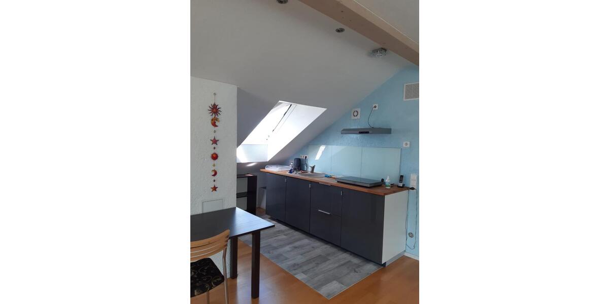 Dachgeschoßwohnung Stuttgart Stuttgart-West - 1 Zimmer, 50 m&sup2;, 550&euro; | Angebot:25894888