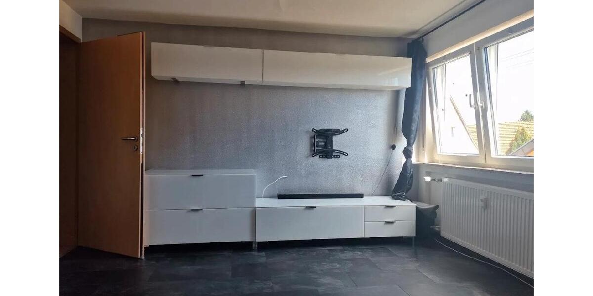 Dachgeschoßwohnung Baltmannsweiler - 2.5 Zimmer, 45 m&sup2;, 155.000&euro; | Angebot:25632826