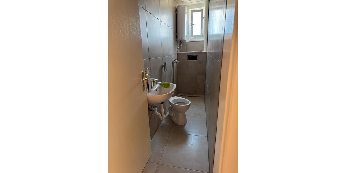 Dachgeschoßwohnung Backnang - 3 Zimmer, 73 m&sup2;, 950&euro; | Angebot:27577616