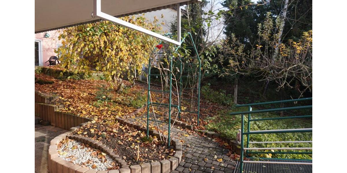 Erdgeschoßwohnung Esslingen am Neckar Hegensberg - 1.5 Zimmer, 45 m&sup2;, 450&euro; | Angebot:27569549
