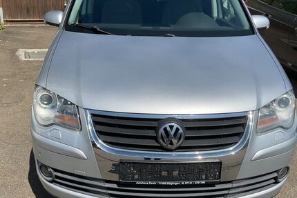 VW Touran 189.000 km 4.950 &euro; Möglingen 71696