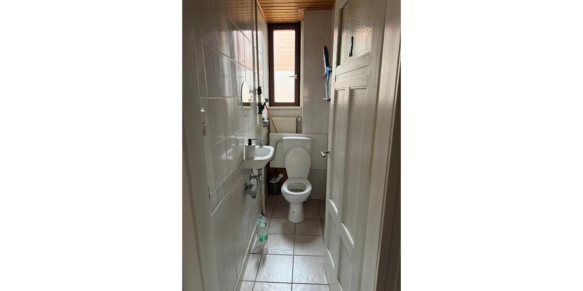 Etagenwohnung Stuttgart Bad Cannstatt - 3 Zimmer, 90 m&sup2;, 1.400&euro; | Angebot:25612094