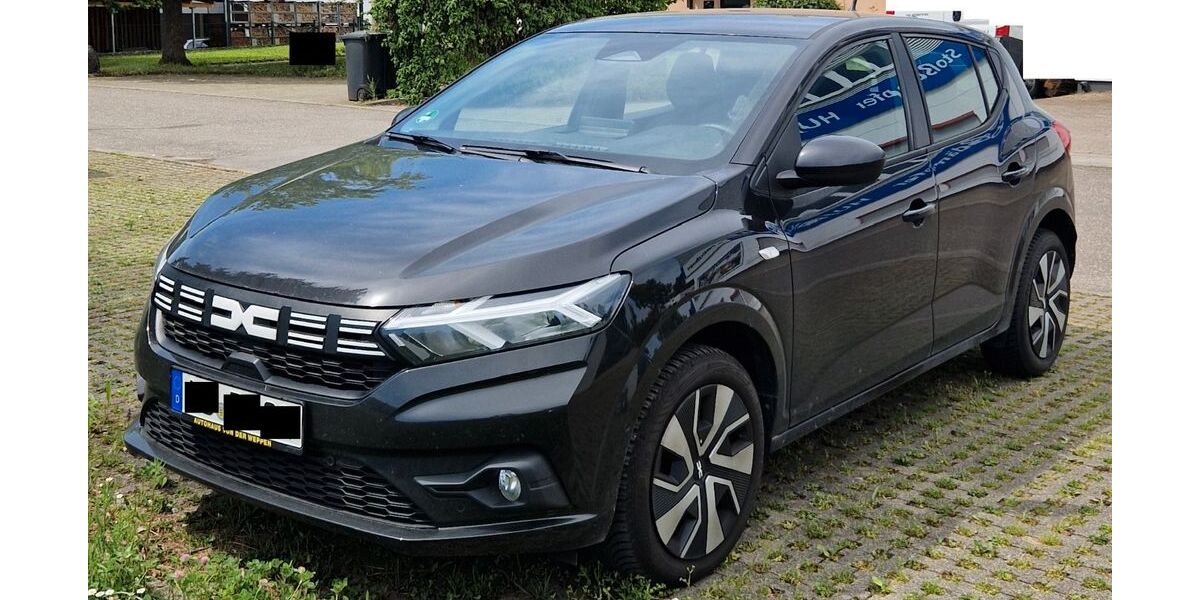 Dacia Sandero 14.700 km 15.700 &euro; Kornwestheim 70806