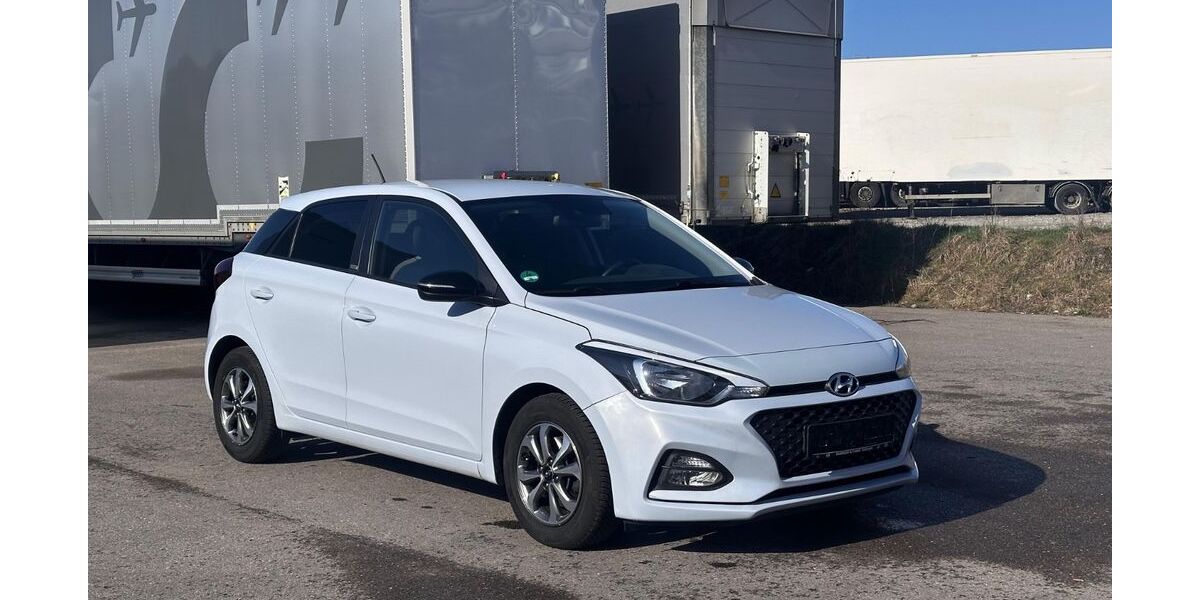 Hyundai i20 133.000 km 10.500 &euro; Filderstadt 70794