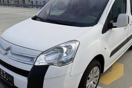 Citroen Berlingo 136.745 km 6.355 &euro; Esslingen am Neckar 73733