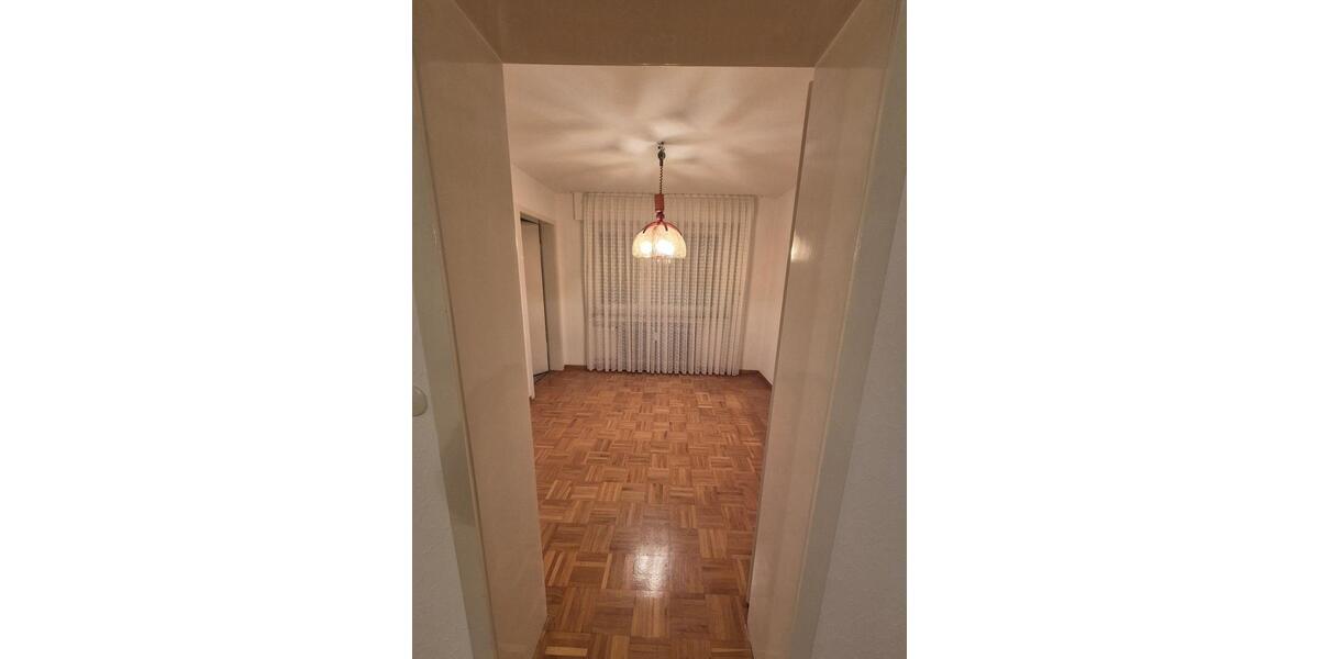 Erdgeschoßwohnung Mühlacker - 4 Zimmer, 88 m&sup2;, 850&euro; | Angebot:25886732