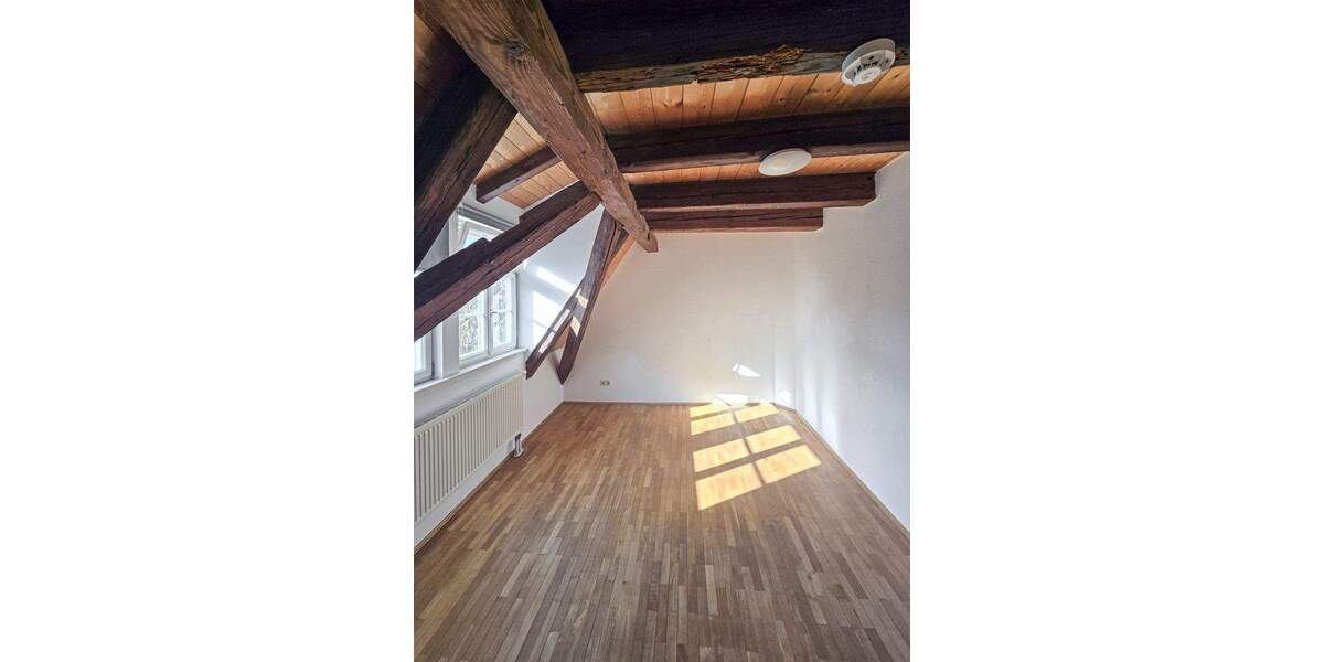 Etagenwohnung Brackenheim - 3 Zimmer, 87 m&sup2;, 260.000&euro; | Angebot:25660974