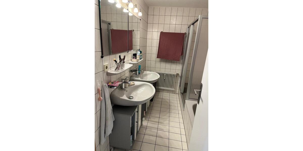 Hochparterre Ludwigsburg Oßweil - 2 Zimmer, 60 m&sup2;, 900&euro; | Angebot:27570539