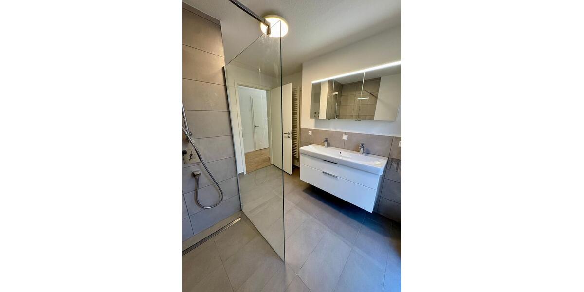 Erdgeschoßwohnung Remseck am Neckar - 3 Zimmer, 80 m&sup2;, 1.550&euro; | Angebot:26348643