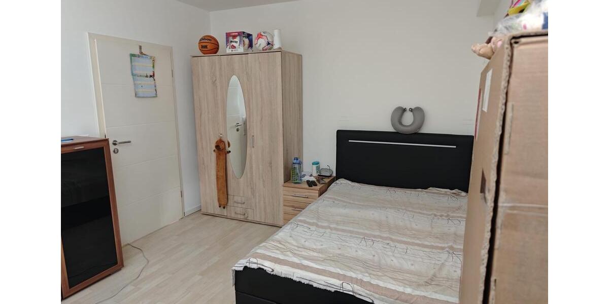 Erdgeschoßwohnung Mundelsheim - 3 Zimmer, 77 m&sup2;, 990&euro; | Angebot:27564796