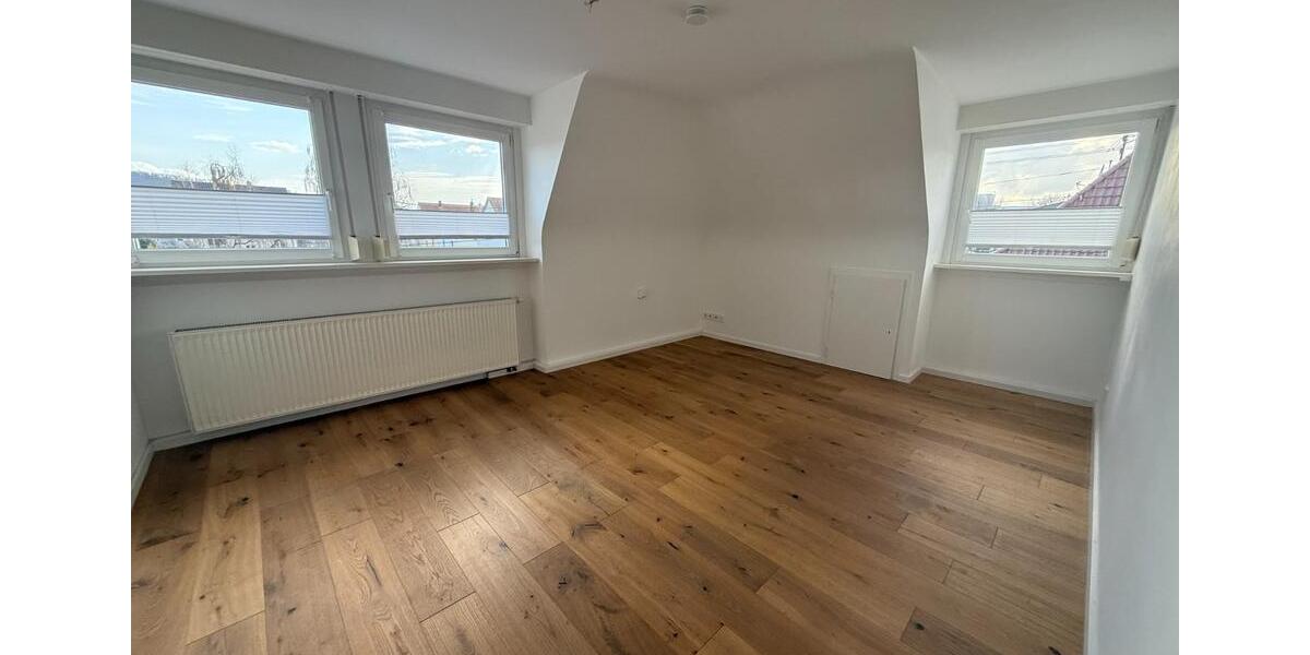 Dachgeschoßwohnung Fellbach Oeffingen - 4 Zimmer, 84 m&sup2;, 1.340&euro; | Angebot:25886740