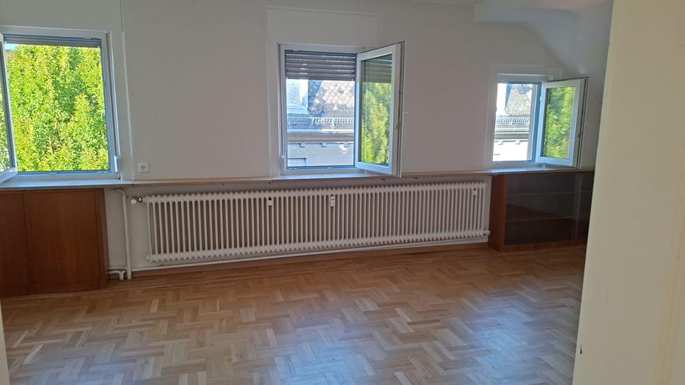 Dachgeschoßwohnung Heilbronn Horkheim - 4 Zimmer, 88 m&sup2;, 1.050&euro; | Angebot:27564783