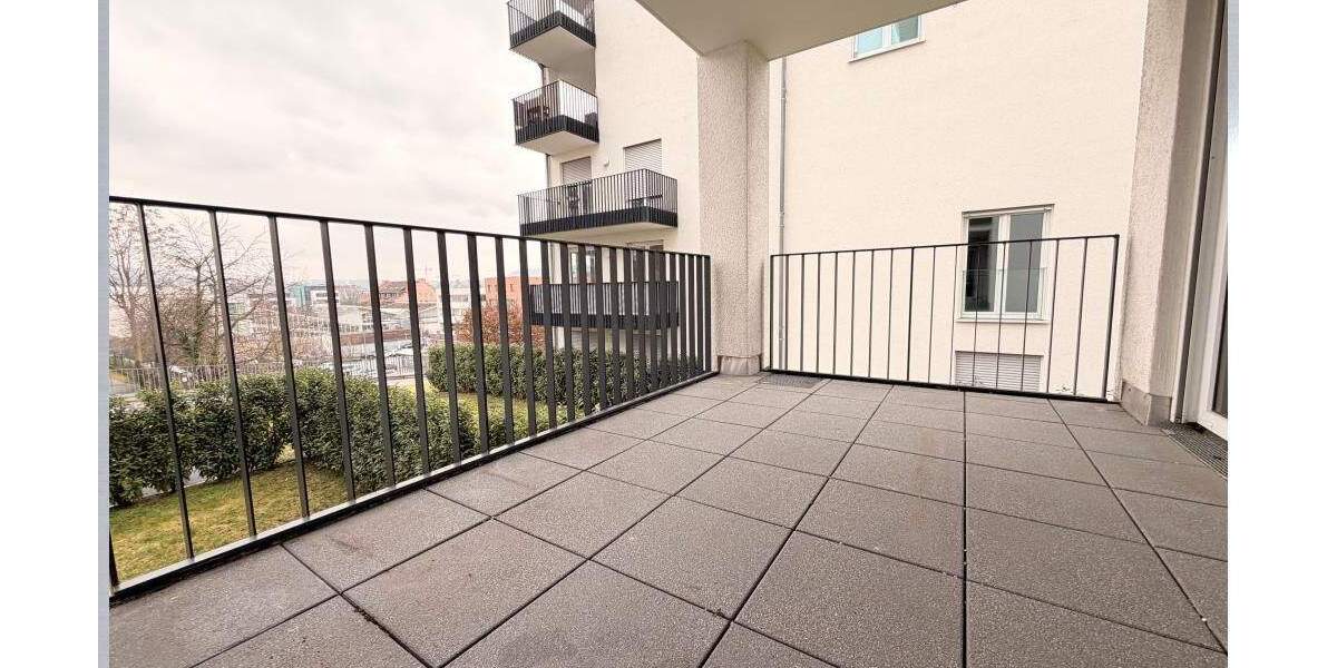 Etagenwohnung Stuttgart Feuerbach - 3 Zimmer, 93 m&sup2;, 1.470&euro; | Angebot:25704074