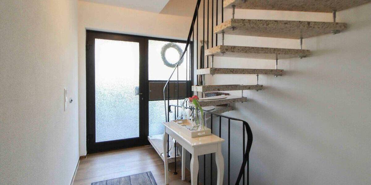 Mehrfamilienhaus, Wohnhaus Wolfschlugen - 5 Zimmer, 160 m&sup2;, 779.000&euro; | Angebot:25984991